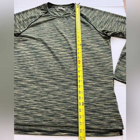 Zyia Active Long Sleeve Top Size Medium Green Yellow - Picture 8 of 9